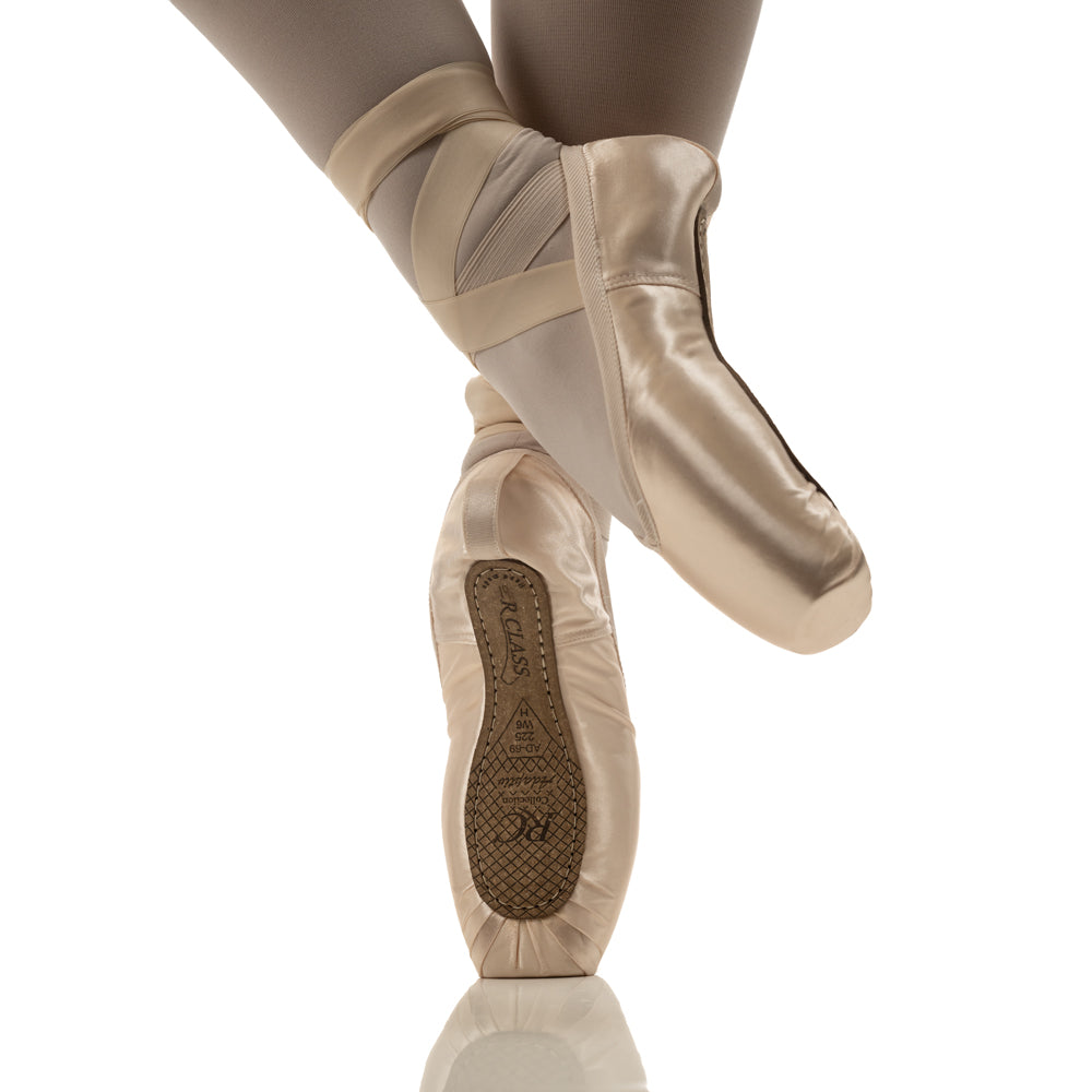 R-Class AD69 Soleia Vamp 2 Soft Shank Pointe Shoe